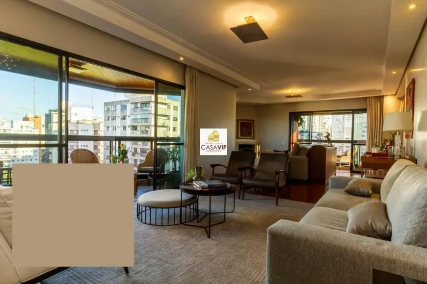 Foto 1 de Apartamento com 4 Quartos à venda, 200m² em Campo Belo, São Paulo