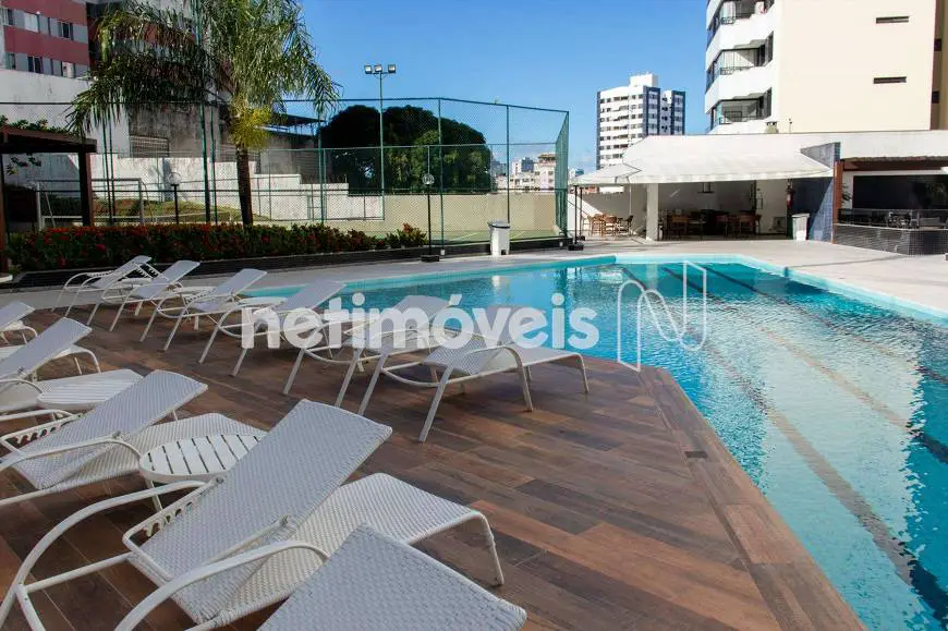 Foto 1 de Apartamento com 4 Quartos para alugar, 145m² em Candeal, Salvador