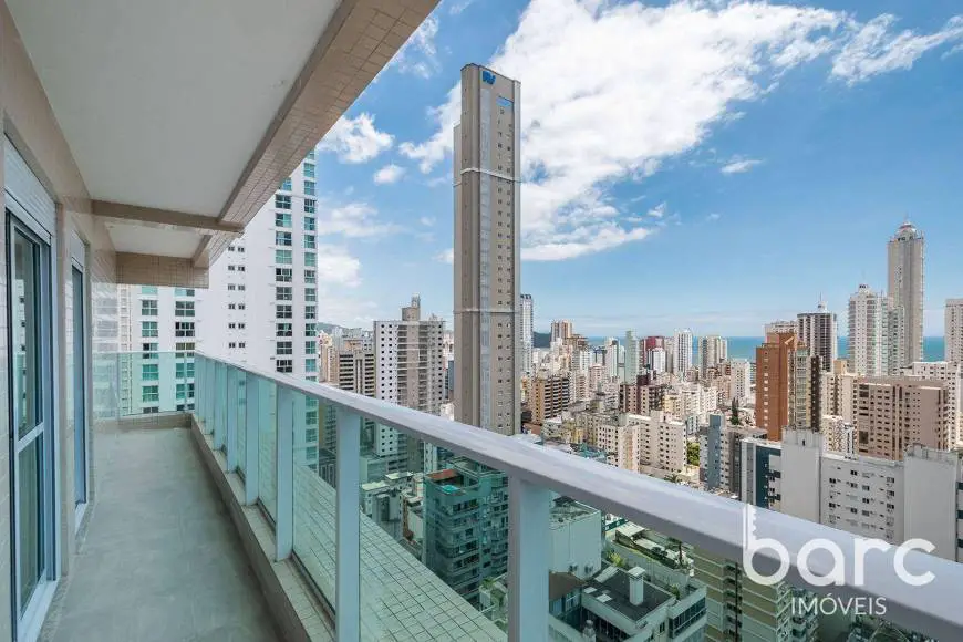 Foto 5 de Apartamento com 4 Quartos à venda, 353m² em Centro, Balneário Camboriú