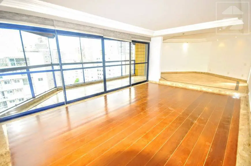 Foto 1 de Apartamento com 4 Quartos para alugar, 180m² em Centro, Campinas