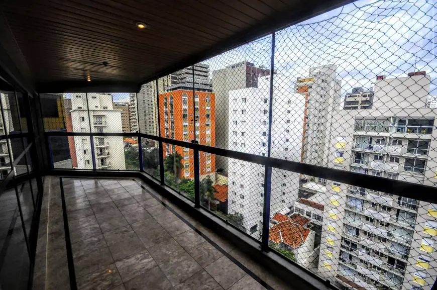 Foto 5 de Apartamento com 4 Quartos para alugar, 180m² em Centro, Campinas