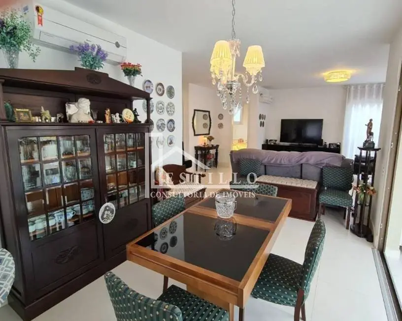 Foto 2 de Apartamento com 4 Quartos à venda, 145m² em Centro, Florianópolis