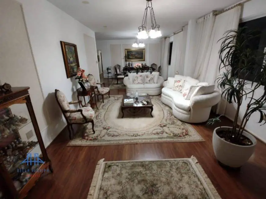 Foto 1 de Apartamento com 4 Quartos à venda, 219m² em Centro, Florianópolis
