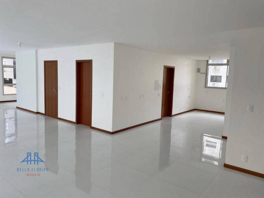 Foto 1 de Apartamento com 4 Quartos à venda, 375m² em Centro, Florianópolis