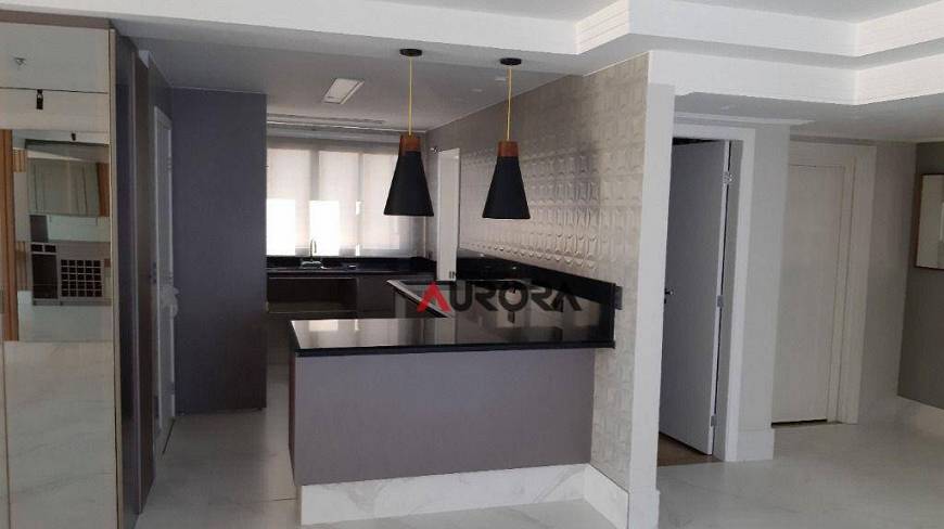 Foto 5 de Apartamento com 4 Quartos para venda ou aluguel, 290m² em Centro, Londrina