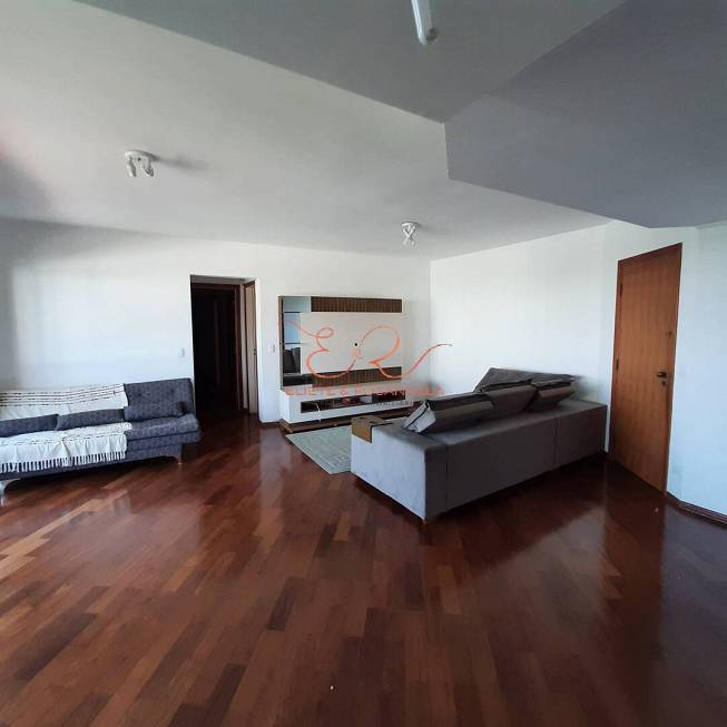 Foto 5 de Apartamento com 4 Quartos para alugar, 162m² em Centro, São José dos Campos