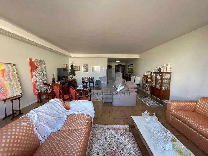 Foto 1 de Apartamento com 4 Quartos à venda, 250m² em Centro, Vitória