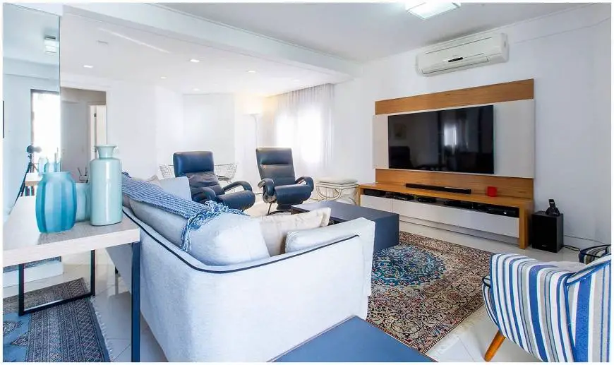 Foto 2 de Apartamento com 4 Quartos à venda, 230m² em Chácara Klabin, São Paulo