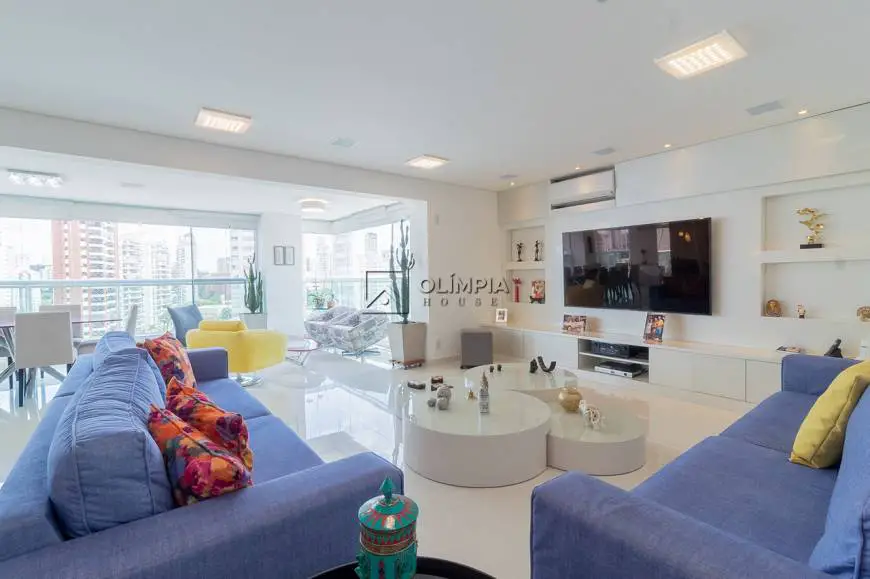 Foto 2 de Apartamento com 4 Quartos à venda, 245m² em Chácara Klabin, São Paulo