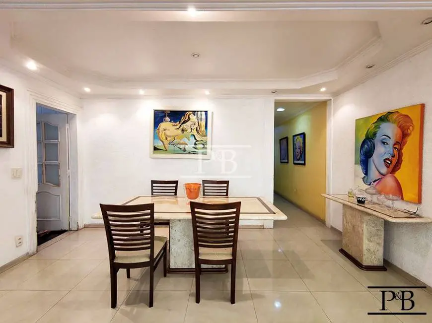 Foto 1 de Apartamento com 4 Quartos para venda ou aluguel, 241m² em Copacabana, Rio de Janeiro