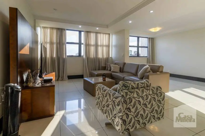 Foto 1 de Apartamento com 4 Quartos à venda, 230m² em Cruzeiro, Belo Horizonte