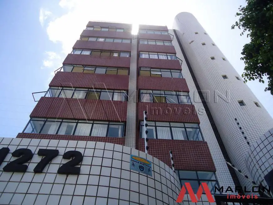 Foto 1 de Apartamento com 4 Quartos à venda, 270m² em Dix-sept Rosado, Natal
