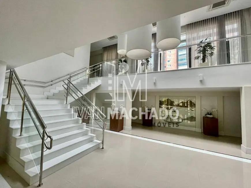 Foto 1 de Apartamento com 4 Quartos à venda, 142m² em Enseada do Suá, Vitória