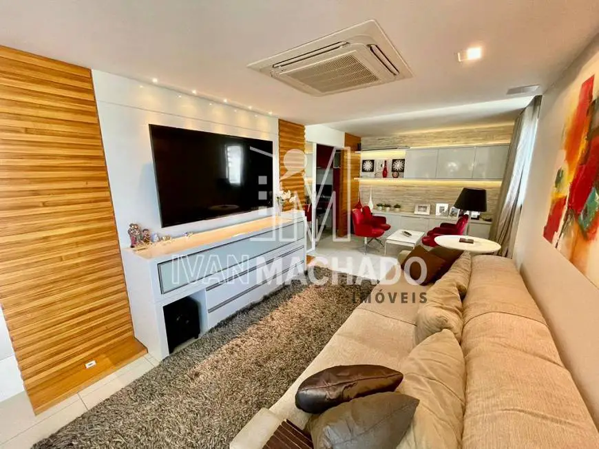 Foto 2 de Apartamento com 4 Quartos à venda, 142m² em Enseada do Suá, Vitória