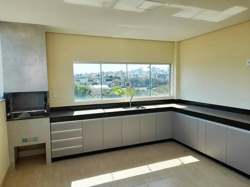 Foto 1 de Apartamento com 4 Quartos à venda, 200m² em Esplanada, Divinópolis