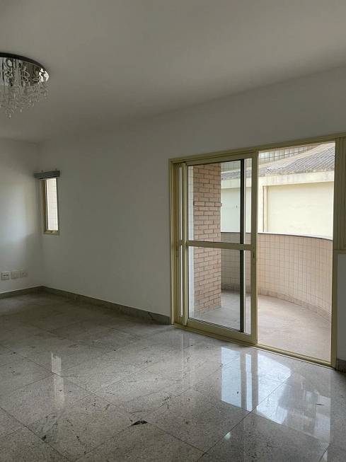 Foto 1 de Apartamento com 4 Quartos para alugar, 170m² em Gonzaga, Santos