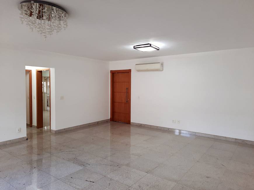 Foto 3 de Apartamento com 4 Quartos para alugar, 220m² em Gonzaga, Santos