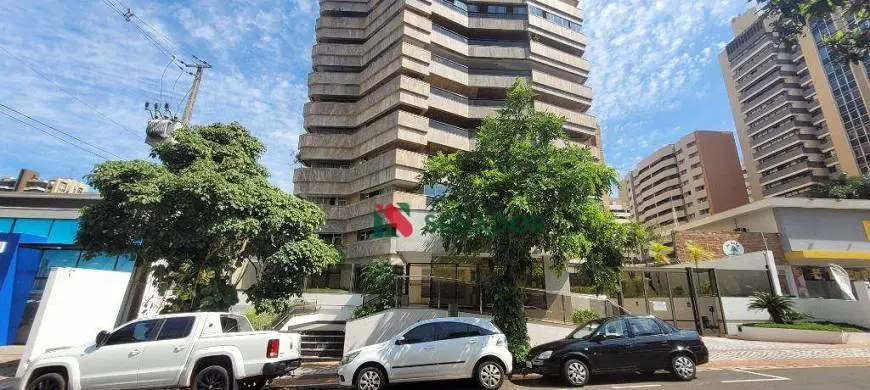 Foto 2 de Apartamento com 4 Quartos à venda, 404m² em Guanabara, Londrina