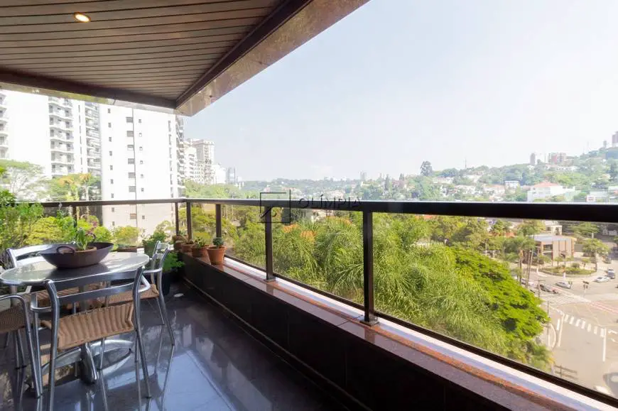 Foto 2 de Apartamento com 4 Quartos à venda, 337m² em Higienópolis, São Paulo