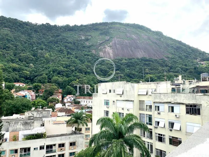 Foto 1 de Apartamento com 4 Quartos à venda, 220m² em Humaitá, Rio de Janeiro