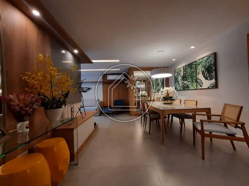 Foto 3 de Apartamento com 4 Quartos à venda, 182m² em Icaraí, Niterói