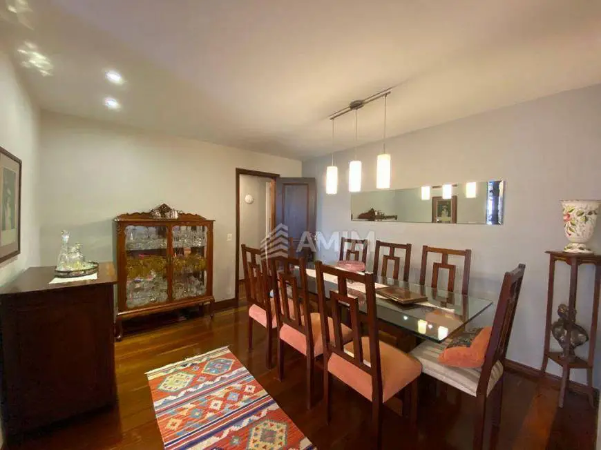 Foto 4 de Apartamento com 4 Quartos à venda, 185m² em Icaraí, Niterói