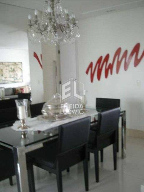 Foto 1 de Apartamento com 4 Quartos à venda, 160m² em Itaigara, Salvador