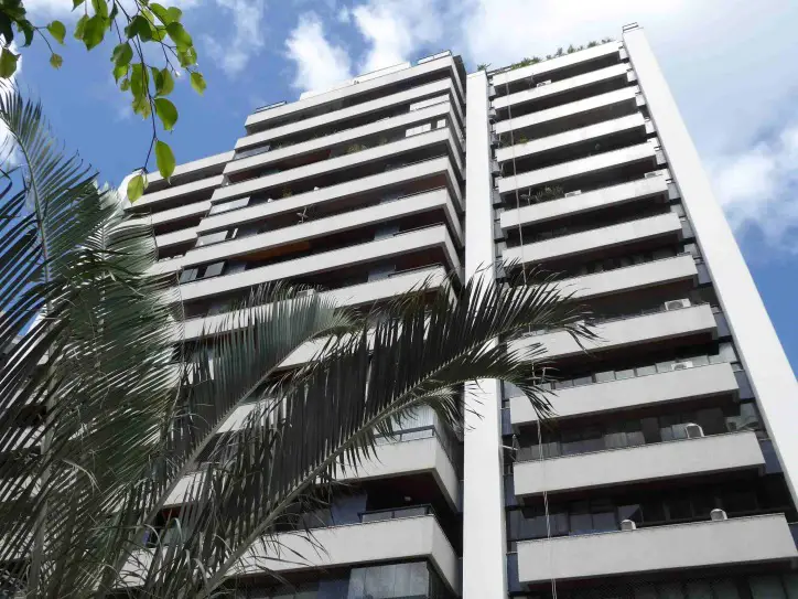 Foto 1 de Apartamento com 4 Quartos à venda, 245m² em Itaigara, Salvador