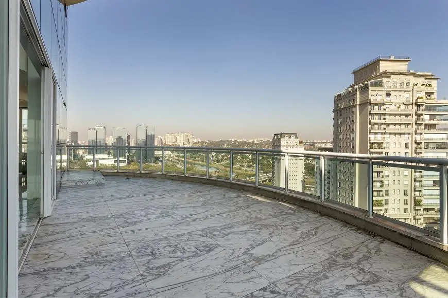 Foto 1 de Apartamento com 4 Quartos à venda, 741m² em Itaim Bibi, São Paulo