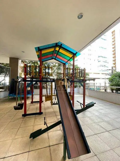 Foto 2 de Apartamento com 4 Quartos à venda, 224m² em Itapuã, Vila Velha