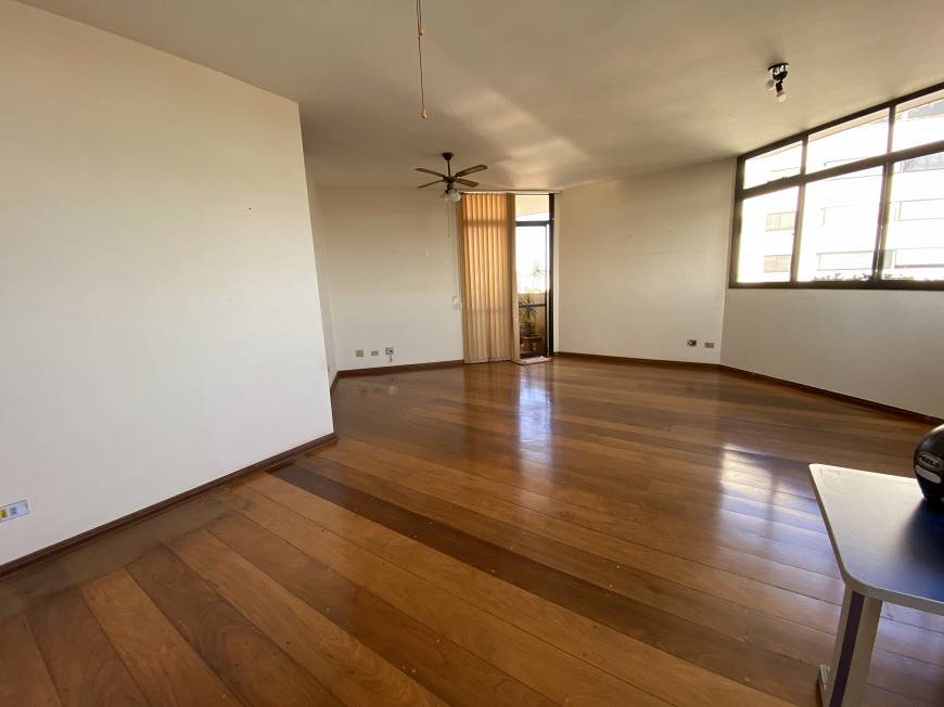 Foto 2 de Apartamento com 4 Quartos à venda, 310m² em Jardim Agari, Londrina