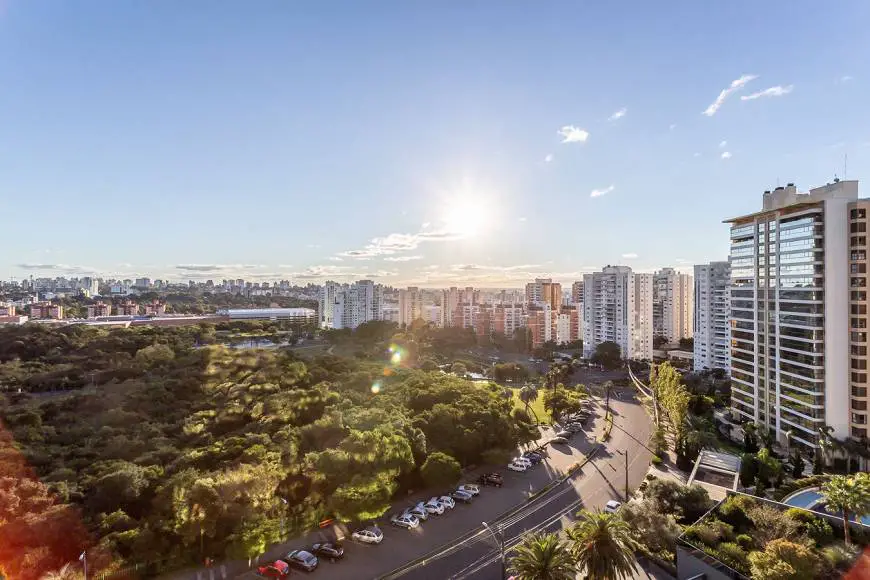 Foto 3 de Apartamento com 4 Quartos à venda, 234m² em Jardim Europa, Porto Alegre