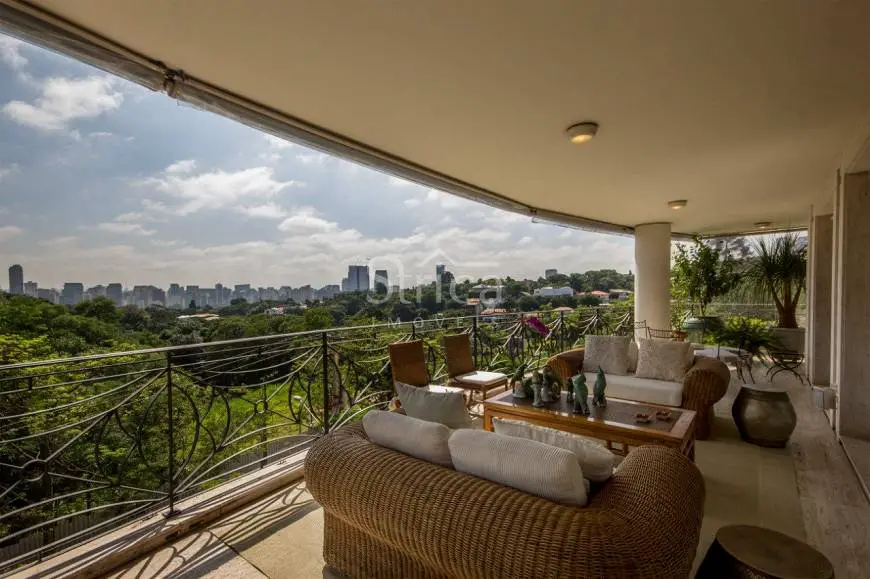Foto 1 de Apartamento com 4 Quartos à venda, 648m² em Jardim Guedala, São Paulo