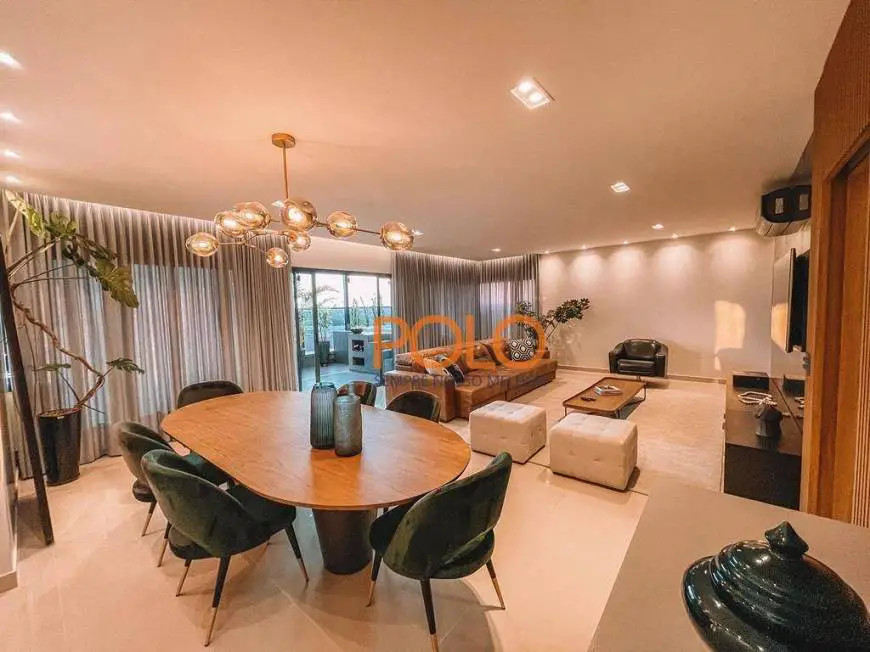 Foto 5 de Apartamento com 4 Quartos à venda, 250m² em Jardim Karaíba, Uberlândia