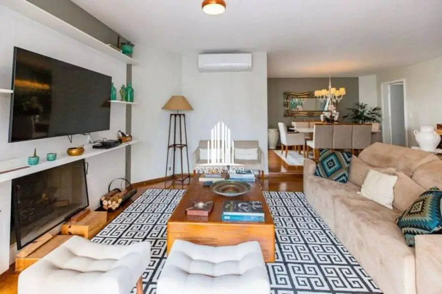 Foto 4 de Apartamento com 4 Quartos à venda, 216m² em Jardim Monte Alegre, São Paulo