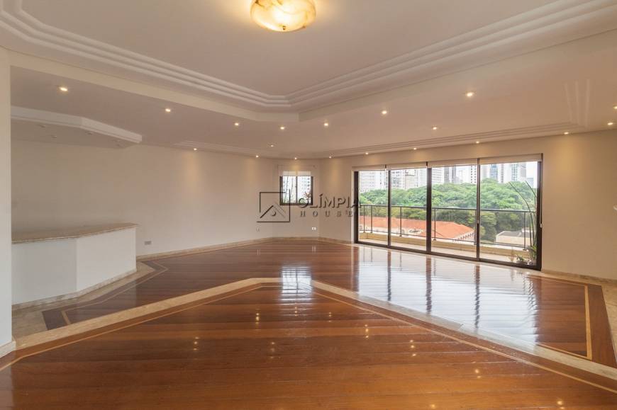 Foto 1 de Apartamento com 4 Quartos para alugar, 230m² em Jardim Paulista, São Paulo