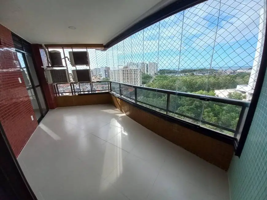 Foto 1 de Apartamento com 4 Quartos para alugar, 220m² em Jardim Renascença, São Luís