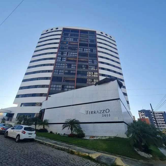 Foto 1 de Apartamento com 4 Quartos à venda, 143m² em Lagoa Nova, Natal