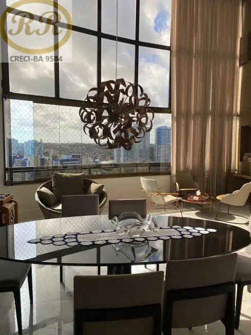Foto 1 de Apartamento com 4 Quartos à venda, 210m² em Loteamento Aquarius, Salvador