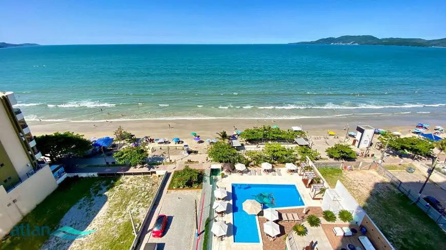Foto 1 de Apartamento com 4 Quartos à venda, 190m² em Meia Praia, Itapema