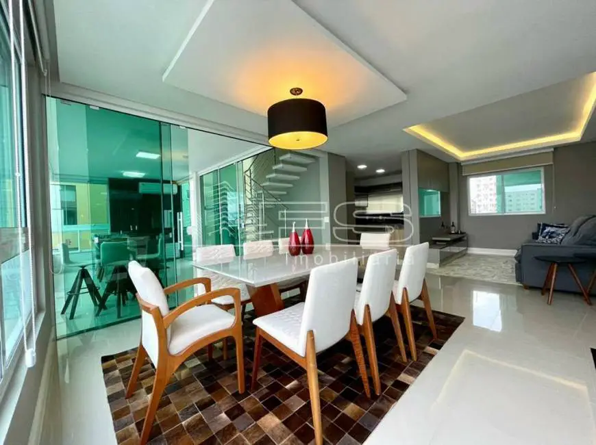 Foto 2 de Apartamento com 4 Quartos à venda, 223m² em Meia Praia, Itapema