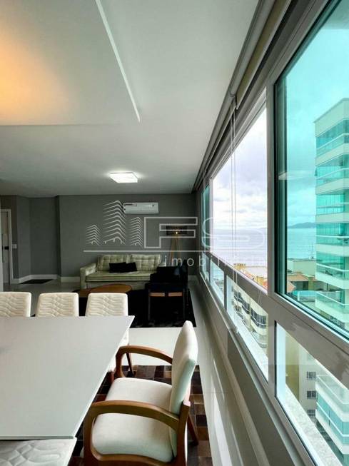 Foto 4 de Apartamento com 4 Quartos à venda, 223m² em Meia Praia, Itapema