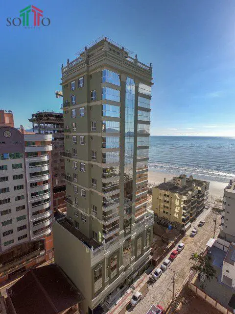 Foto 1 de Apartamento com 4 Quartos à venda, 251m² em Meia Praia, Itapema