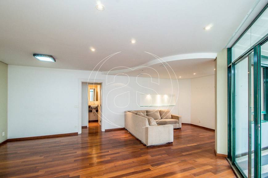 Foto 2 de Apartamento com 4 Quartos para venda ou aluguel, 127m² em Moema, São Paulo