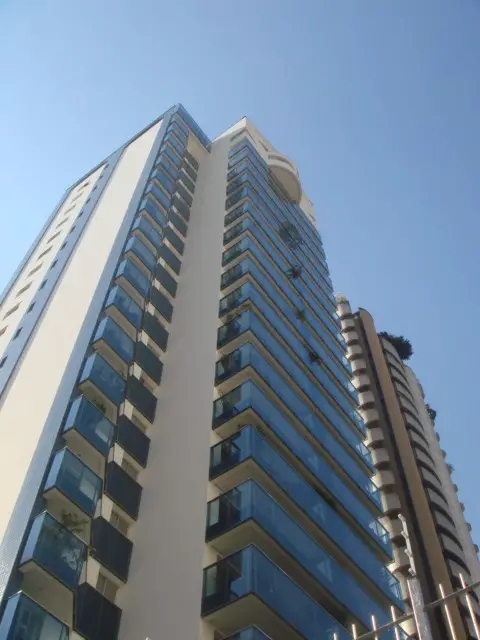 Foto 1 de Apartamento com 4 Quartos para venda ou aluguel, 143m² em Moema, São Paulo