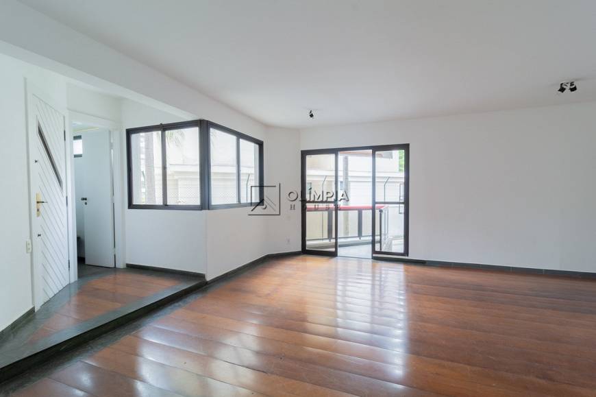 Foto 1 de Apartamento com 4 Quartos para alugar, 144m² em Moema, São Paulo