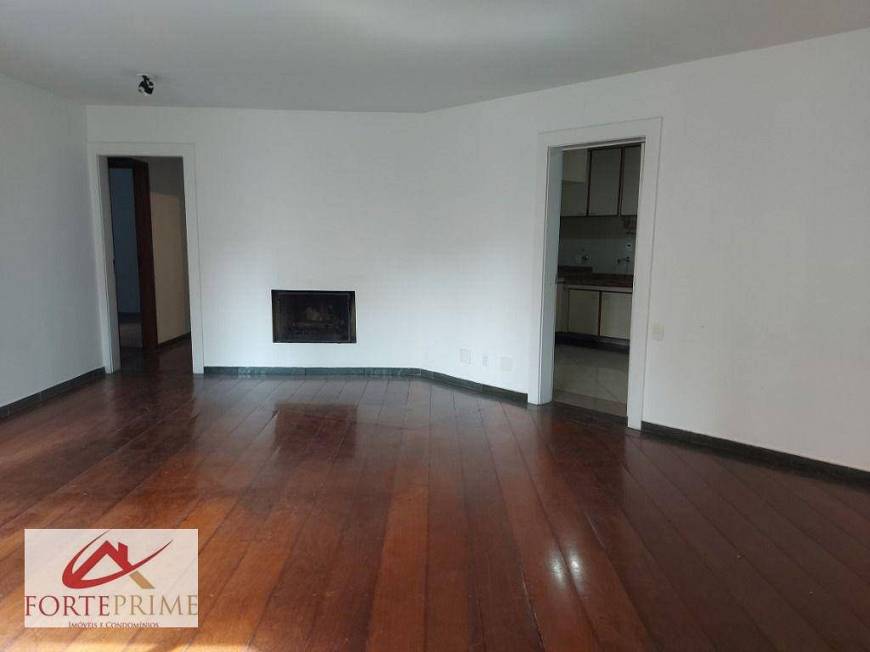 Foto 4 de Apartamento com 4 Quartos para venda ou aluguel, 144m² em Moema, São Paulo