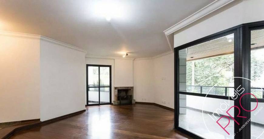 Foto 1 de Apartamento com 4 Quartos à venda, 208m² em Moema, São Paulo