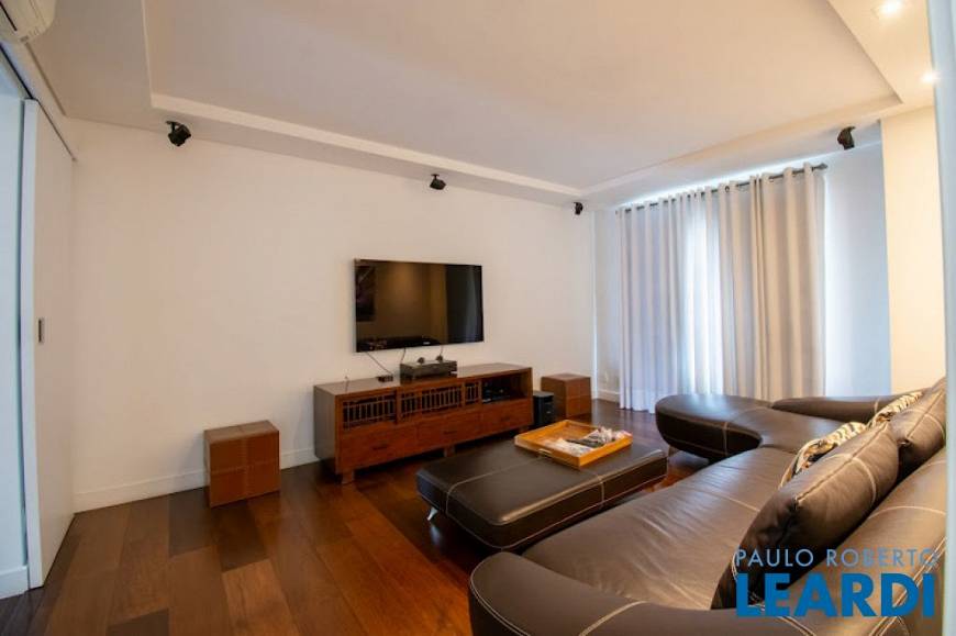 Foto 3 de Apartamento com 4 Quartos para alugar, 336m² em Moema, São Paulo