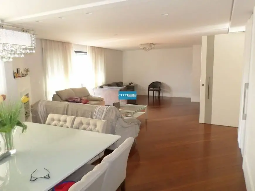 Foto 1 de Apartamento com 4 Quartos para venda ou aluguel, 202m² em Morumbi, São Paulo
